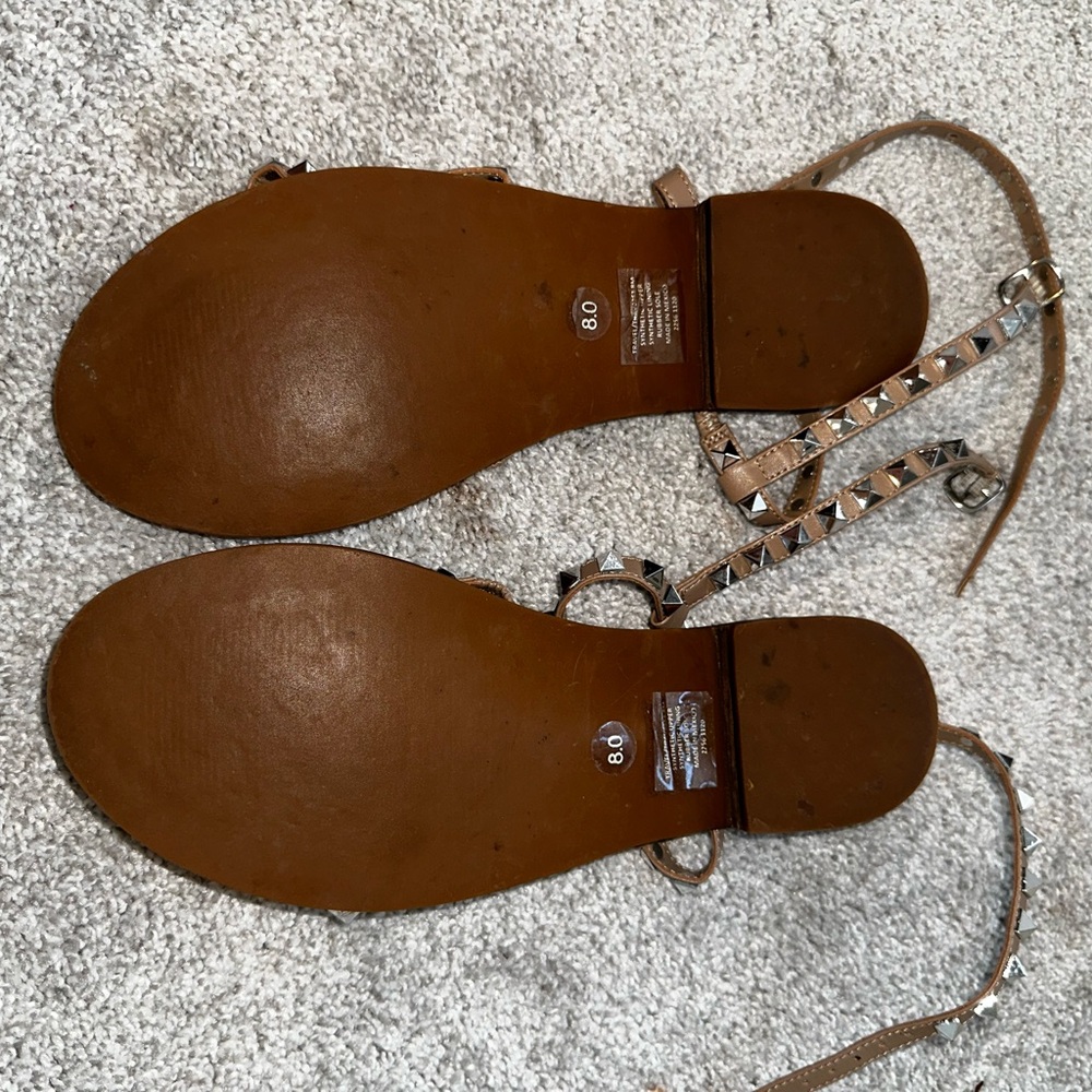 Steve Madden Studded Travel Tan Sandal 8 - Picture 3 of 6